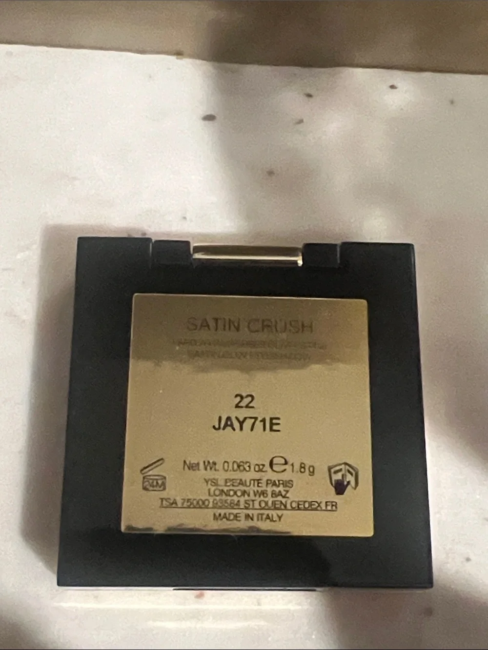 Yves Saint Laurent (YSL) Satin Finish Shimmery Eyeshadow 22 Excessive Brown